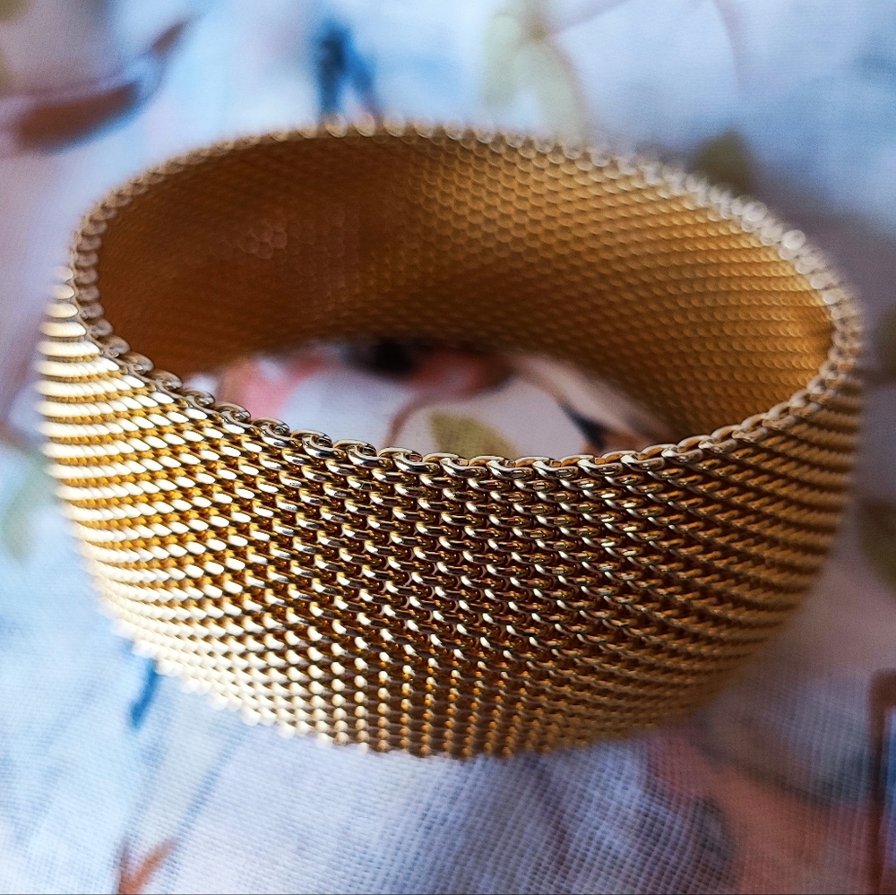Gold Tone Vintage Ball Mesh Clear Crystal Heart Bracelet Extra Link NIB NWT - Picture 13 of 14